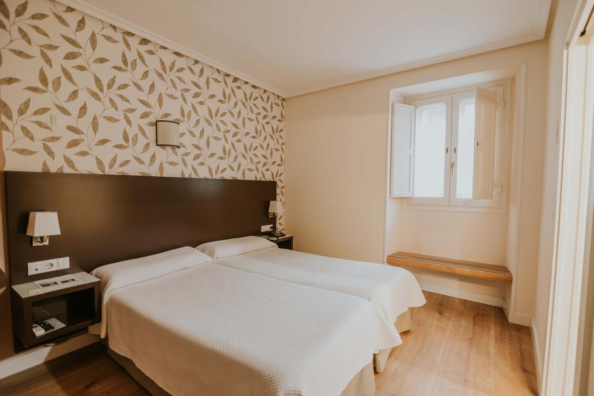 Hotel Arrope Haro Extérieur photo
