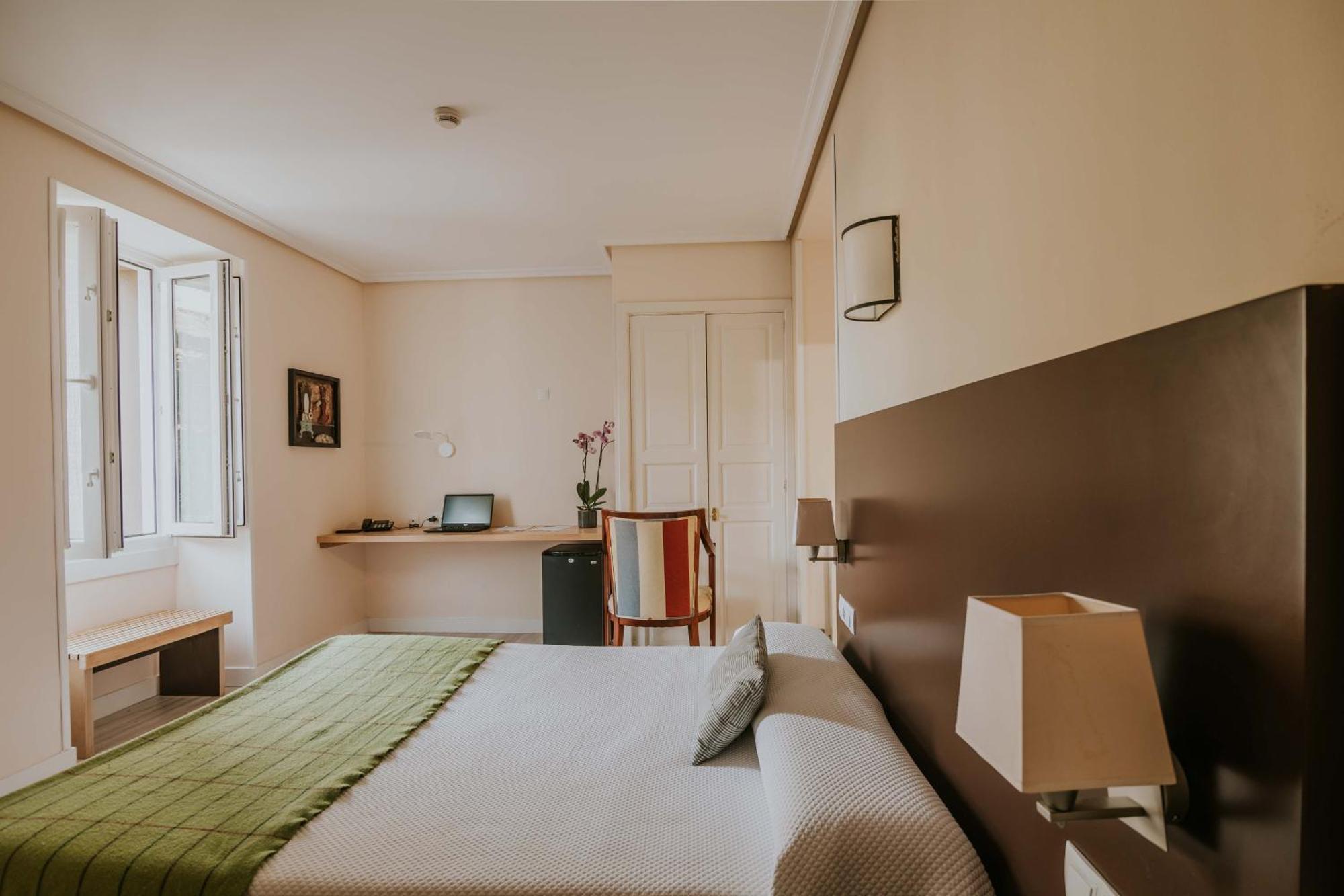 Hotel Arrope Haro Extérieur photo